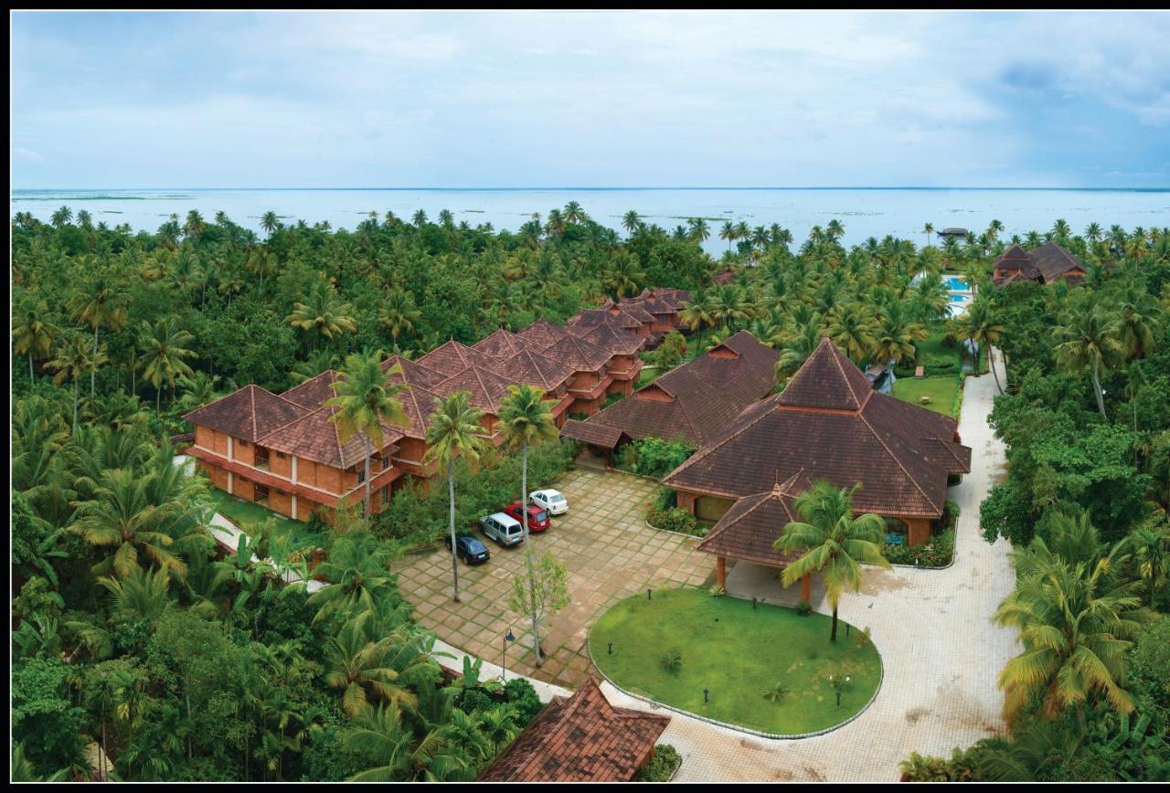 Lakesong Resort Kumarakom Exterior photo